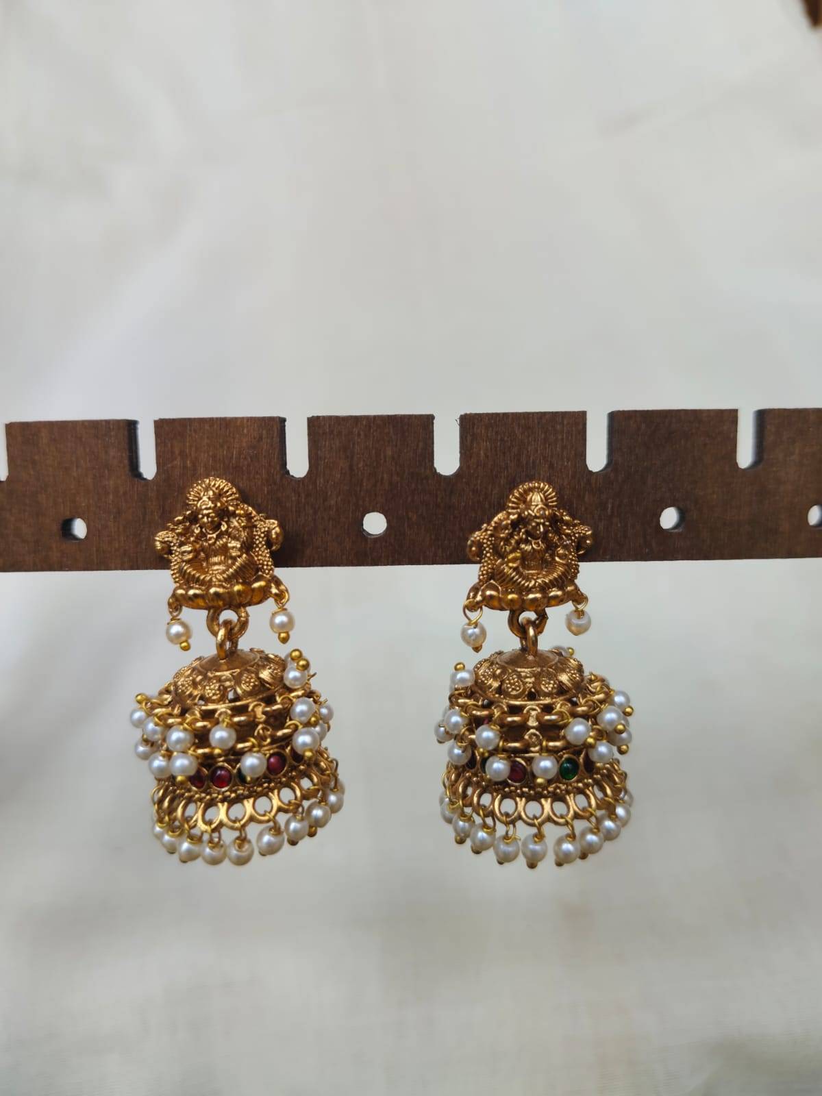 Lakshmi Jumka With Pearls J2622